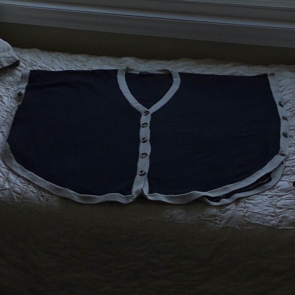 BCBG loose Sweater